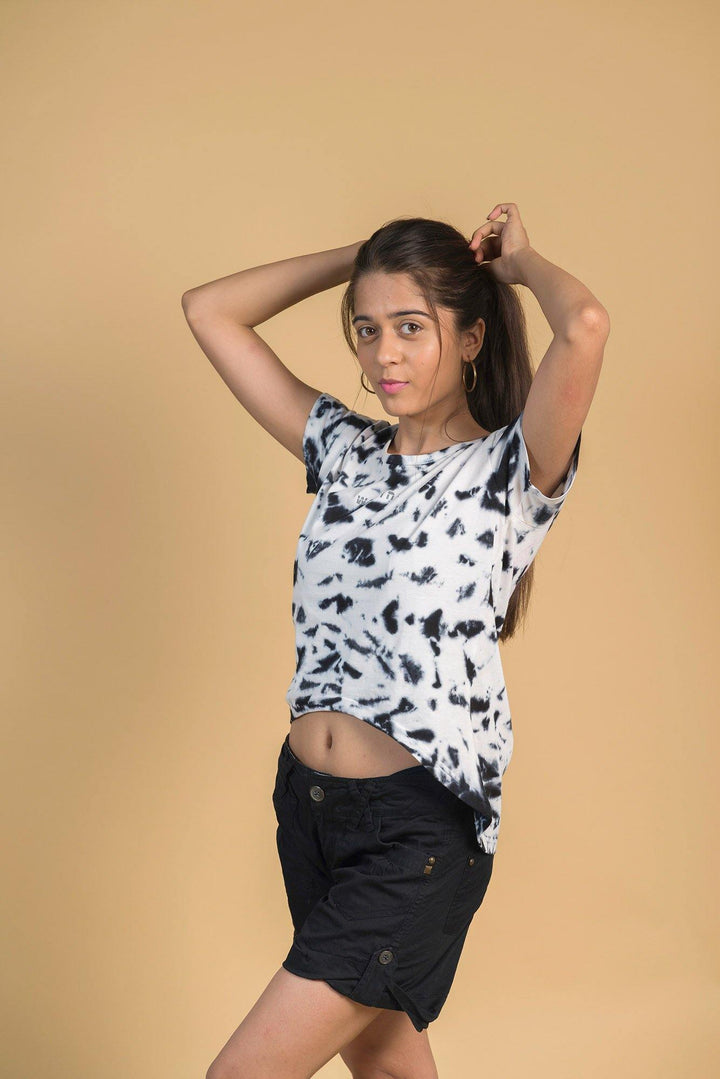 Women's Cotton Black & White Crop Top Tiedye Printe Tshirt - WOMINK